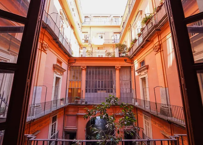 Casa Napoletana - Dante